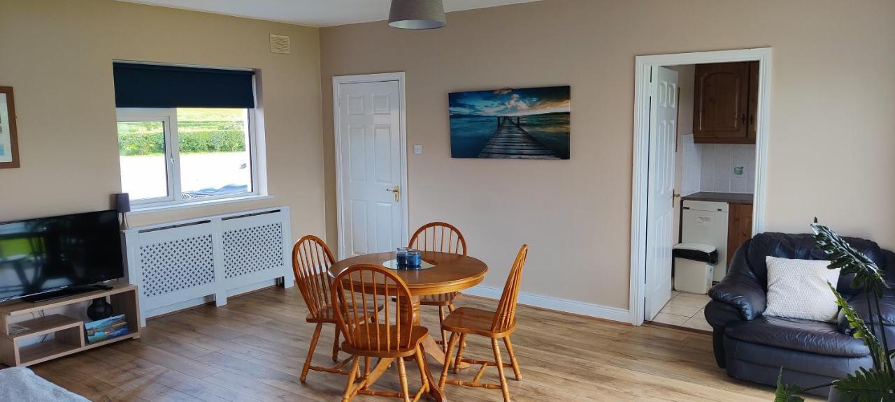 Clonandra Cottages Belturbet Eksteriør billede